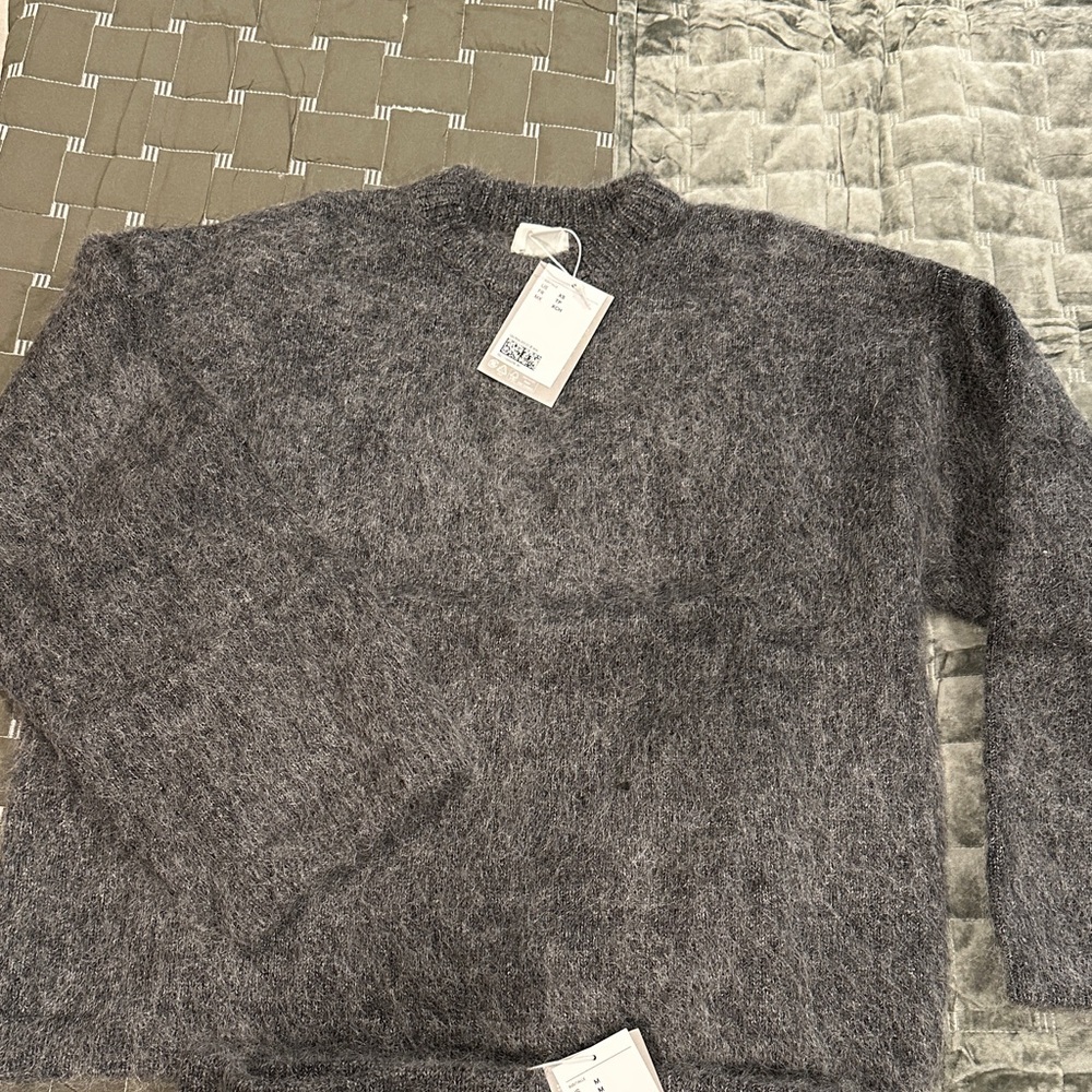 Gray Mohair Blend Sweater Set - Picture 2 of 5